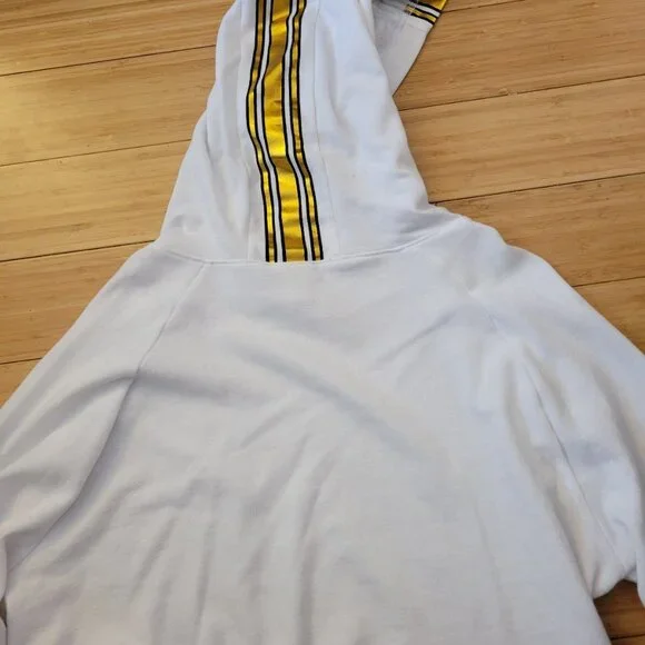 Pink Iowa Hawkeyes Cropped sweatshirt women's medium. - Picture 6 of 6